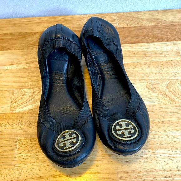 Tory Burch Caroline Ballet Flats - Picture 2 of 12